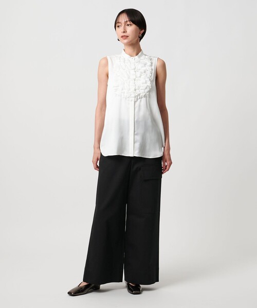 UNITED ARROWS（ユナイテッドアローズ）の「チノ ポケット パンツ ‐ウォッシャブル‐（チノパンツ・レディース・ブラック/ベージュ/オフホワイト・36/38）」の6枚目の写真