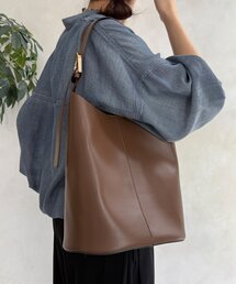 【WEB限定】ビッグバックルバケツショルダー