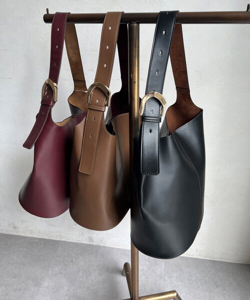 DouDou（ドゥドゥ）の「【WEB限定】ビッグバックルバケツショルダー（ショルダーバッグ・レディース・ブラック/ブラウン/ボルドー・FREE）」の21枚目の写真