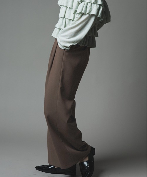 W:Huku(フーク)の「【W:Huku / リンクルフリーツイル】ワンタック スラックス パンツ / Wrinkle-Free Stretch Twill Slacks(スラックス・レディース・ブラウン/杢グレー/ブラック・M/L)」の3枚目の写真