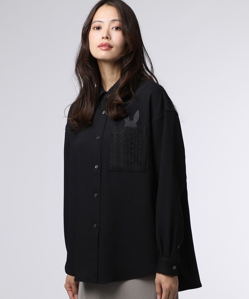 Psycho Bunny（サイコバニー）の「[WOMEN]レース シャツ（シャツ/ブラウス・レディース・ブラック/ホワイト・FREE）」の2枚目の写真