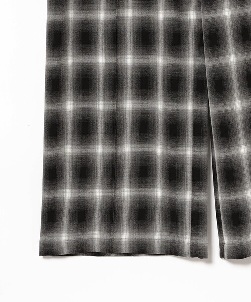 Ray BEAMS(レイビームス)の「オンブレチェック ワイド パンツ(その他パンツ・レディース・ダークブラウン/ブラック・0/1)」の16枚目の写真