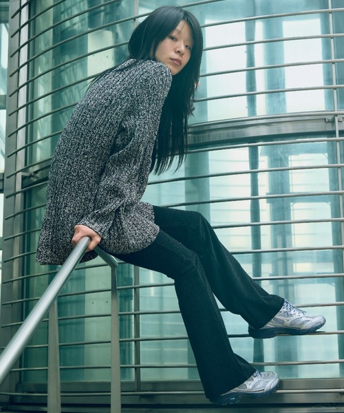 MIZUNO(ミズノ )の「MXR D1GA255301(スニーカー・メンズ・シルバー・28.0cm/27.5cm/27.0cm/23.5cm/24.0cm/25.0cm/26.0cm/26.5cm/28.5cm/23.0cm/24.5cm/25.5cm/29.0cm/30.0cm)」の4枚目の写真