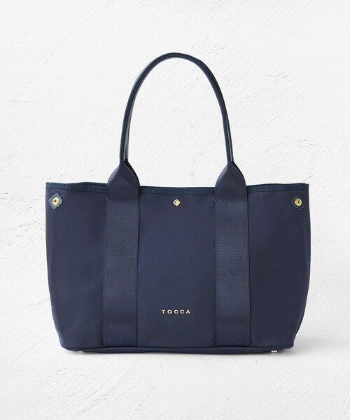 TOCCA(トッカ)の「IRENE 2WAY NYLONBAG ナイロンバッグ(トートバッグ・レディース・ブラック系/ネイビー系/ベージュ系・F)」の16枚目の写真