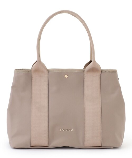 TOCCA(トッカ)の「IRENE 2WAY NYLONBAG ナイロンバッグ(トートバッグ・レディース・ブラック系/ネイビー系/ベージュ系・F)」の19枚目の写真