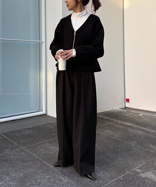 CAPRICIEUX LE'MAGE（カプリシューレマージュ）の「ペプラムジップ