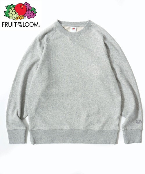 FRUIT OF THE LOOM（フルーツオブザルーム）の「FRUIT OF THE LOOM/フルーツオブザルーム BASIC SWEAT SHIRT/オーバーサイズ 裏毛 無地 ロゴワッペン ワンポイント刺繍 クルーネック スウェット トレーナー/レディース メンズ（スウェット・レディース・ネイビー/グレー/ブラック/アイボリー・M/L/XL）」の4枚目の写真