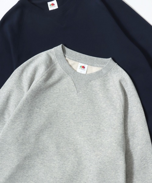 FRUIT OF THE LOOM（フルーツオブザルーム）の「FRUIT OF THE LOOM/フルーツオブザルーム BASIC SWEAT SHIRT/オーバーサイズ 裏毛 無地 ロゴワッペン ワンポイント刺繍 クルーネック スウェット トレーナー/レディース メンズ（スウェット・レディース・ネイビー/グレー/ブラック/アイボリー・M/L/XL）」の7枚目の写真