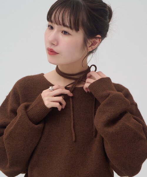 DISCOAT（ディスコート）の「【umm./アレンジ動画あり】チョーカープルオーバー（ニット/セーター・レディース・ミント/ネイビー/グレー/ブラウン/アイボリー・FREE）」の6枚目の写真