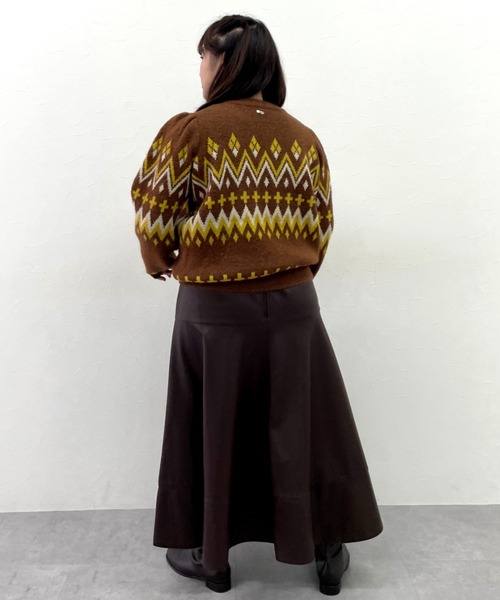 CHIC STYLE（シックスタイル）の「ジャガードパフスリーブニット＜大きいサイズ有＞シックスタイル（ニット/セーター・レディース・ブラウン系/ブラック系・L/M/5L/4L/3L/LL）」の4枚目の写真