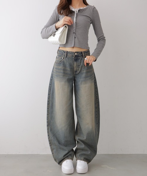NANAHACHI(ナナハチ)の「カーブデニムパンツ(デニムパンツ・レディース・ブルー・SMALL/MEDIUM/LARGE)」の3枚目の写真