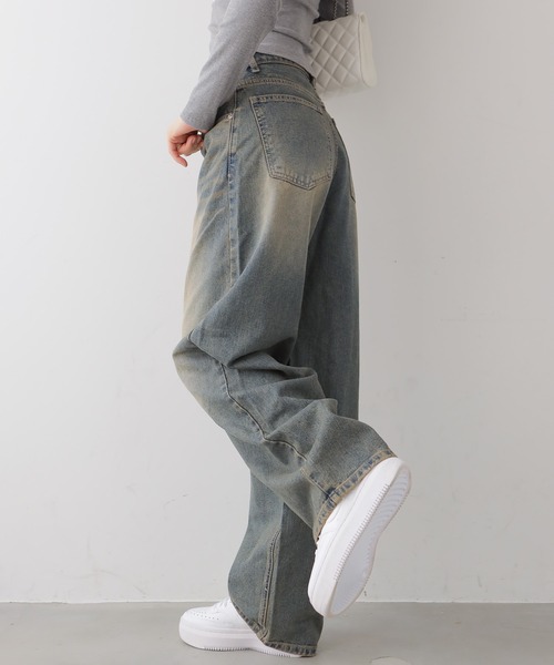 NANAHACHI(ナナハチ)の「カーブデニムパンツ(デニムパンツ・レディース・ブルー・SMALL/MEDIUM/LARGE)」の18枚目の写真
