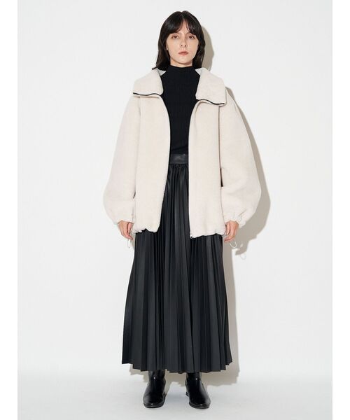 ELENDEEK（エレンディーク）の「フォーレザープリーツスカート（スカート・レディース・ブラック/オフホワイト・01/02）」の4枚目の写真