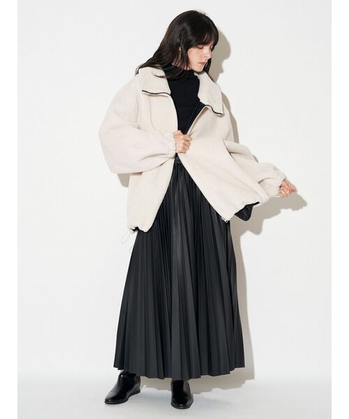 ELENDEEK（エレンディーク）の「フォーレザープリーツスカート（スカート・レディース・ブラック/オフホワイト・01/02）」の5枚目の写真