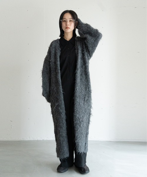 hwyl(ヒュイル)の「シャギーロングニットカーディガン(カーディガン/ボレロ・レディース・ブラウン/チャコールグレー・SMALL/MEDIUM)」の3枚目の写真