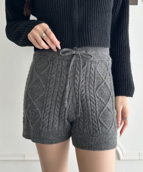 MYMOOD.（マイムード）の「ケーブルニットショートパンツ（その他パンツ・レディース・アイボリー/ブラック/グレー/チャコールグレー・FREE）」の3枚目の写真