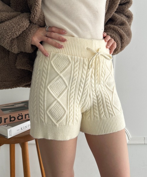 MYMOOD.（マイムード）の「ケーブルニットショートパンツ（その他パンツ・レディース・アイボリー/ブラック/グレー/チャコールグレー・FREE）」の11枚目の写真