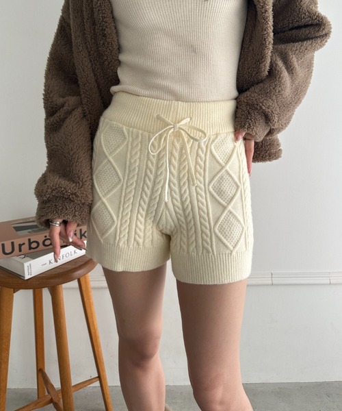 MYMOOD.（マイムード）の「ケーブルニットショートパンツ（その他パンツ・レディース・アイボリー/ブラック/グレー/チャコールグレー・FREE）」の7枚目の写真