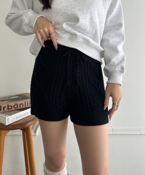 MYMOOD.（マイムード）の「ケーブルニットショートパンツ（その他パンツ・レディース・アイボリー/ブラック/グレー/チャコールグレー・FREE）」の13枚目の写真