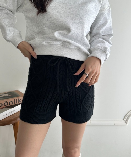 MYMOOD.（マイムード）の「ケーブルニットショートパンツ（その他パンツ・レディース・アイボリー/ブラック/グレー/チャコールグレー・FREE）」の14枚目の写真