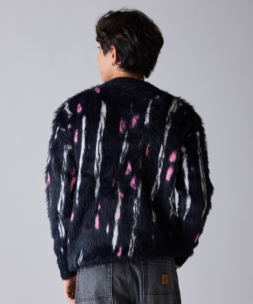 Theater code（シアターコード）の「【80%OFF】Mid-weight Jacquard-woven Shaggy Knit / ミドルゲージ ジャガード織り シャギーニット（ニット/セーター・メンズ・ブラック/ピンク・M/L）」の6枚目の写真