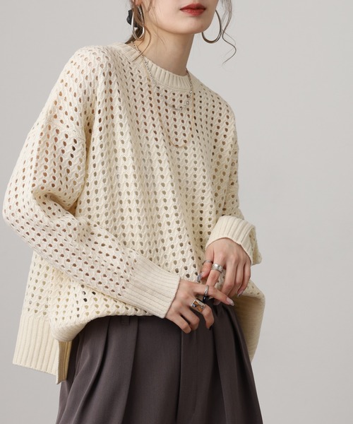OMNES（オムネス）の「アクリルウール針抜き編み シアー ビッグシルエット ニットプルオーバー（ニット/セーター・レディース・モカ/アイボリー・FREE）」の20枚目の写真