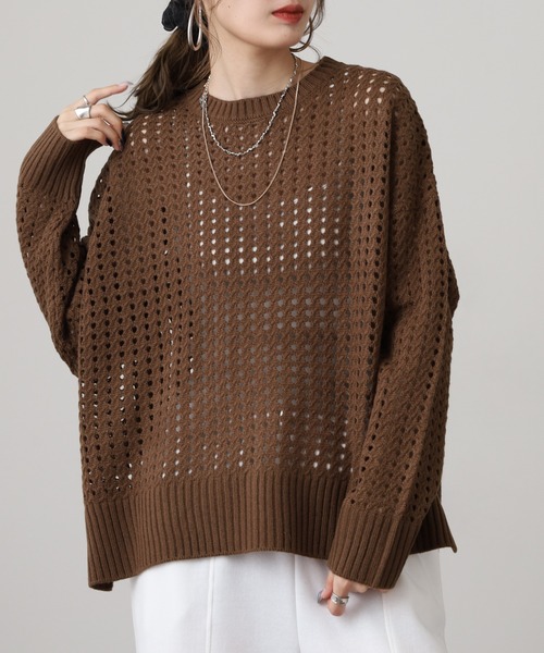 OMNES（オムネス）の「アクリルウール針抜き編み シアー ビッグシルエット ニットプルオーバー（ニット/セーター・レディース・モカ/アイボリー・FREE）」の7枚目の写真