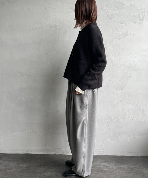 mizuiroind（ミズイロインド）の「[mizuiro ind/ミズイロインド] ショート丈 襟付きニットカーディガン（カーディガン/ボレロ・レディース・ブラック/ダークグレー・F）」の11枚目の写真