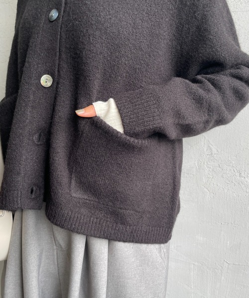 mizuiroind（ミズイロインド）の「[mizuiro ind/ミズイロインド] ショート丈 襟付きニットカーディガン（カーディガン/ボレロ・レディース・ブラック/ダークグレー・F）」の15枚目の写真