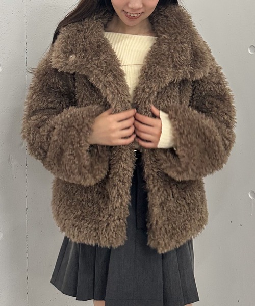 archives(アルシーヴ)の「【WEB限定・着映えNO.1】プードルファーショートコート(ブルゾン・レディース・モカ/ブラック/アイボリー・MEDIUM)」の17枚目の写真