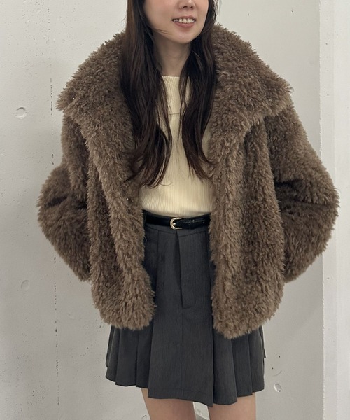 archives(アルシーヴ)の「【WEB限定・着映えNO.1】プードルファーショートコート(ブルゾン・レディース・モカ/ブラック/アイボリー・MEDIUM)」の15枚目の写真