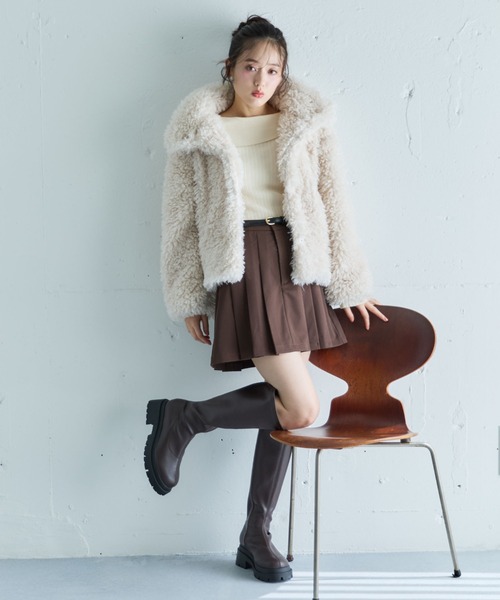 archives(アルシーヴ)の「【WEB限定・着映えNO.1】プードルファーショートコート(ブルゾン・レディース・モカ/ブラック/アイボリー・MEDIUM)」の13枚目の写真