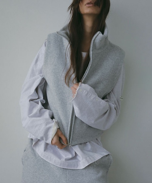 コンパクトフリースベスト（ベスト）｜ETRE TOKYO（エトレトウキョウ