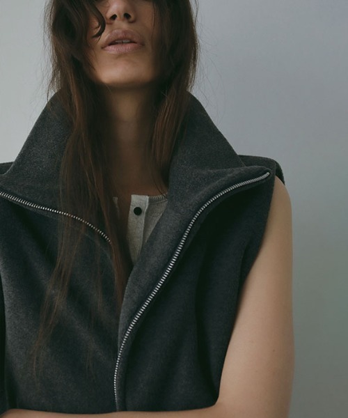 コンパクトフリースベスト（ベスト）｜ETRE TOKYO（エトレトウキョウ