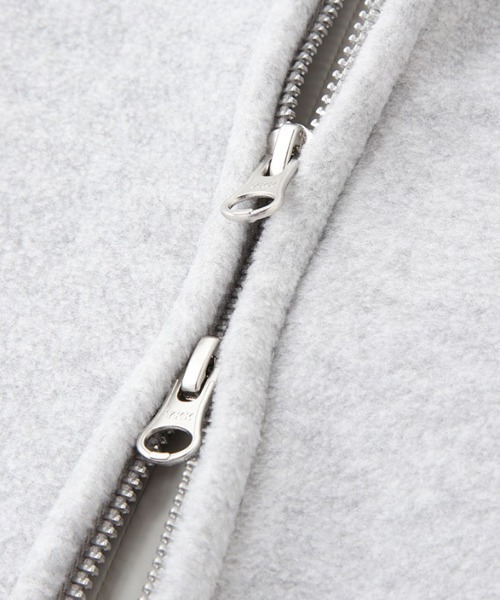 コンパクトフリースベスト（ベスト）｜ETRE TOKYO（エトレトウキョウ