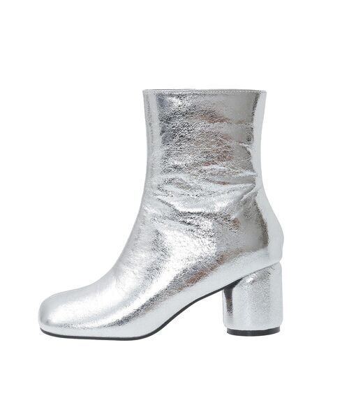 GARAGE OF GOOD CLOTHING(ガレージオブグッドクロージング)の「オブリークトゥヒールブーツ(ブーツ・レディース・シルバー/ブラック・L/M)」の13枚目の写真