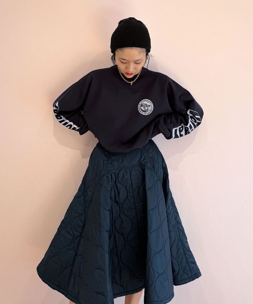 HOLIDAY（ホリデイ）の「MILITARY QUILTING VOLUME FLARE SKIRT ミリタリーキルティングボリュームフレアスカート（スカート・レディース・ネイビー/カーキ・1/0）」の12枚目の写真