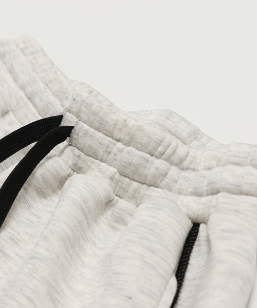 JAM & LINK（ジャムアンドリンク）の「ドライスウェット パイピング ワイドパンツ（スウェットパンツ・キッズ・ブラック/オートミール/ブラウン・100cm/110cm/120cm/130cm/140cm/150cm/160cm）」の18枚目の写真