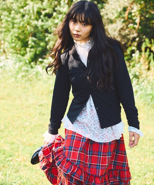 PUNYUS（プニュズ）の「レースフレアチュニック（Tシャツ/カットソー・レディース・ブラック/ホワイト・1/2/3/4）」の12枚目の写真