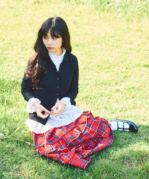 PUNYUS（プニュズ）の「レースフレアチュニック（Tシャツ/カットソー・レディース・ブラック/ホワイト・1/2/3/4）」の13枚目の写真