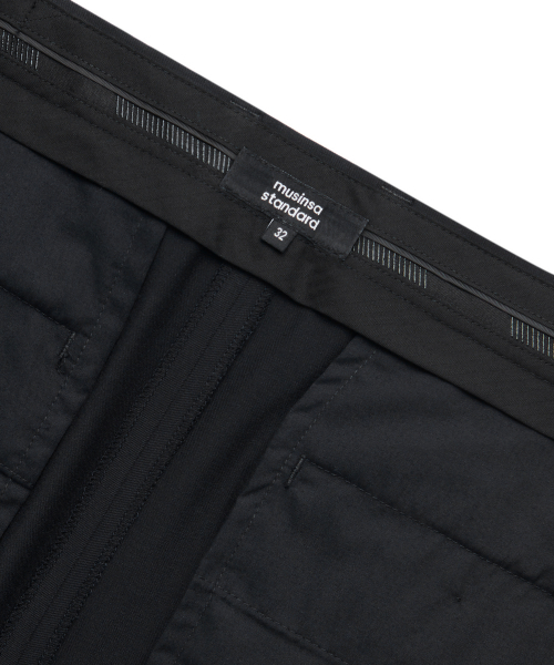 MUSINSA STANDARD（ムシンサスタンダード）の「軽量テーパード隠しバンディングカプリスラックス[ブラック]（スラックス・メンズ・その他・29/26/27/28/30/31/32/33/34/36/38）」の8枚目の写真