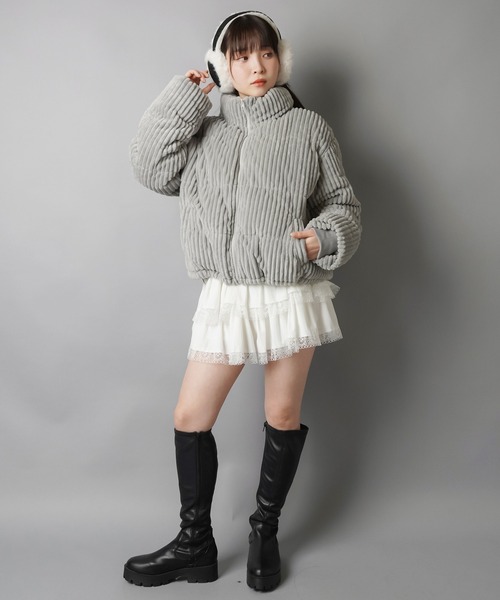 SPINNS(スピンズ)の「冬映えあったか☆もこっと旬顔コーデュロイ中綿ジャケット(ダウンジャケット/コート・レディース・グレー/ミント/ブラック/アイボリー・ONESIZE)」の18枚目の写真