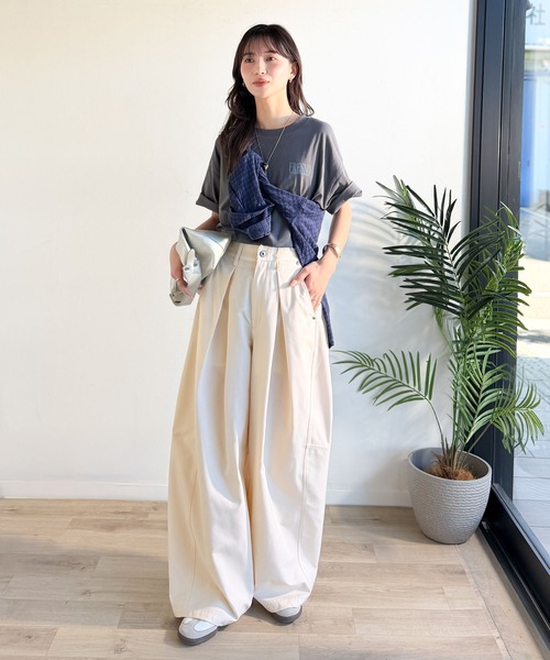 classicalelf(クラシカルエルフ)の「旬なワイドシルエットが目を惹く1着♪タックバレルレッグパンツ(その他パンツ・レディース・アイボリー/チャコール/ブラック・SMALL/MEDIUM/LARGE/X-LARGE)」の7枚目の写真