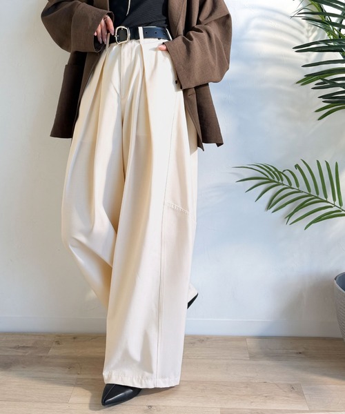 classicalelf(クラシカルエルフ)の「旬なワイドシルエットが目を惹く1着♪タックバレルレッグパンツ(その他パンツ・レディース・アイボリー/チャコール/ブラック・SMALL/MEDIUM/LARGE/X-LARGE)」の10枚目の写真