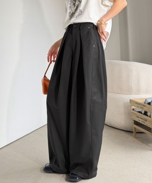 classicalelf(クラシカルエルフ)の「旬なワイドシルエットが目を惹く1着♪タックバレルレッグパンツ(その他パンツ・レディース・アイボリー/チャコール/ブラック・SMALL/MEDIUM/LARGE/X-LARGE)」の13枚目の写真