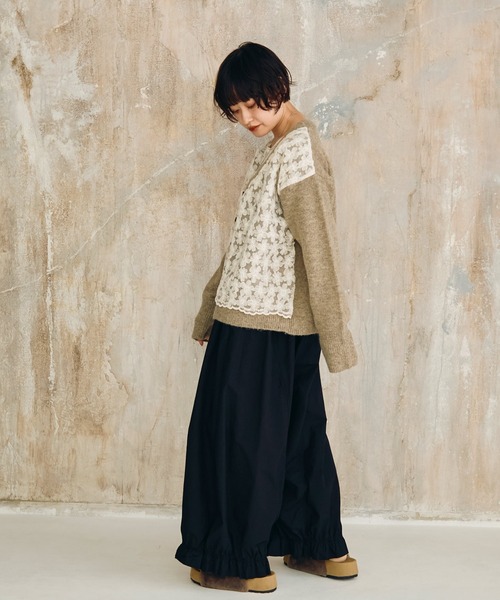 Crisp(クリスプ)の「フラワーレースニットカーディガン(カーディガン/ボレロ・レディース・ブラウン/グレー・FREE)」の13枚目の写真