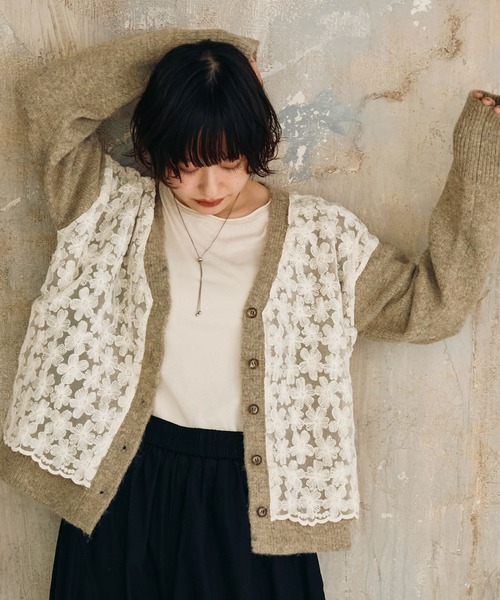 Crisp(クリスプ)の「フラワーレースニットカーディガン(カーディガン/ボレロ・レディース・ブラウン/グレー・FREE)」の16枚目の写真