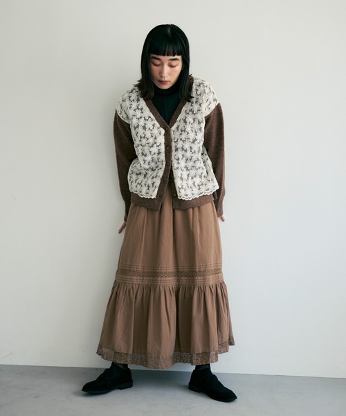 Crisp(クリスプ)の「フラワーレースニットカーディガン(カーディガン/ボレロ・レディース・ブラウン/グレー・FREE)」の20枚目の写真