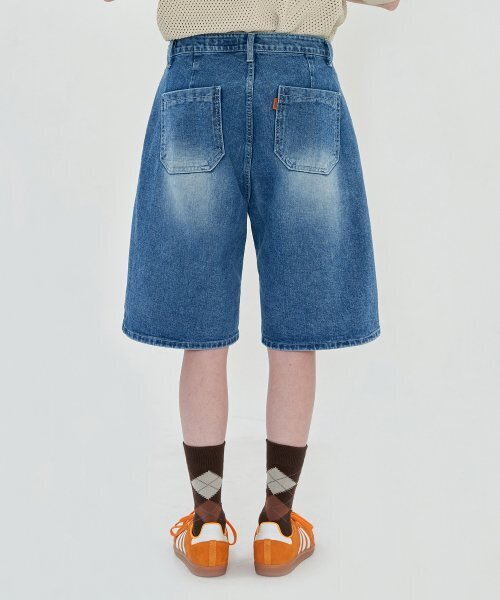 UNALLOYED（アナロイド）の「ディストロイドデニムショーツ / ブルー（その他パンツ・レディース・その他・LARGE/MEDIUM/SMALL）」の4枚目の写真