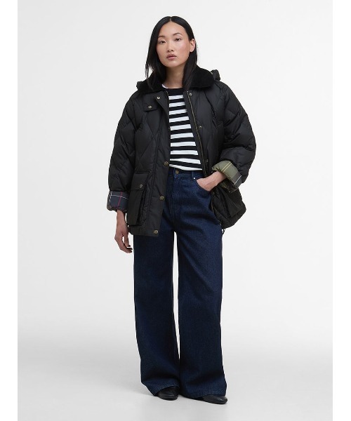 Barbour（バブアー）の「Yasminキルティング ダウン ジャケット（レディース）（ダウンジャケット/コート・レディース・ベージュ/ブラック・8/10）」の3枚目の写真